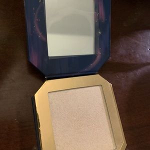 ColourPop Highlighter, Cinderella